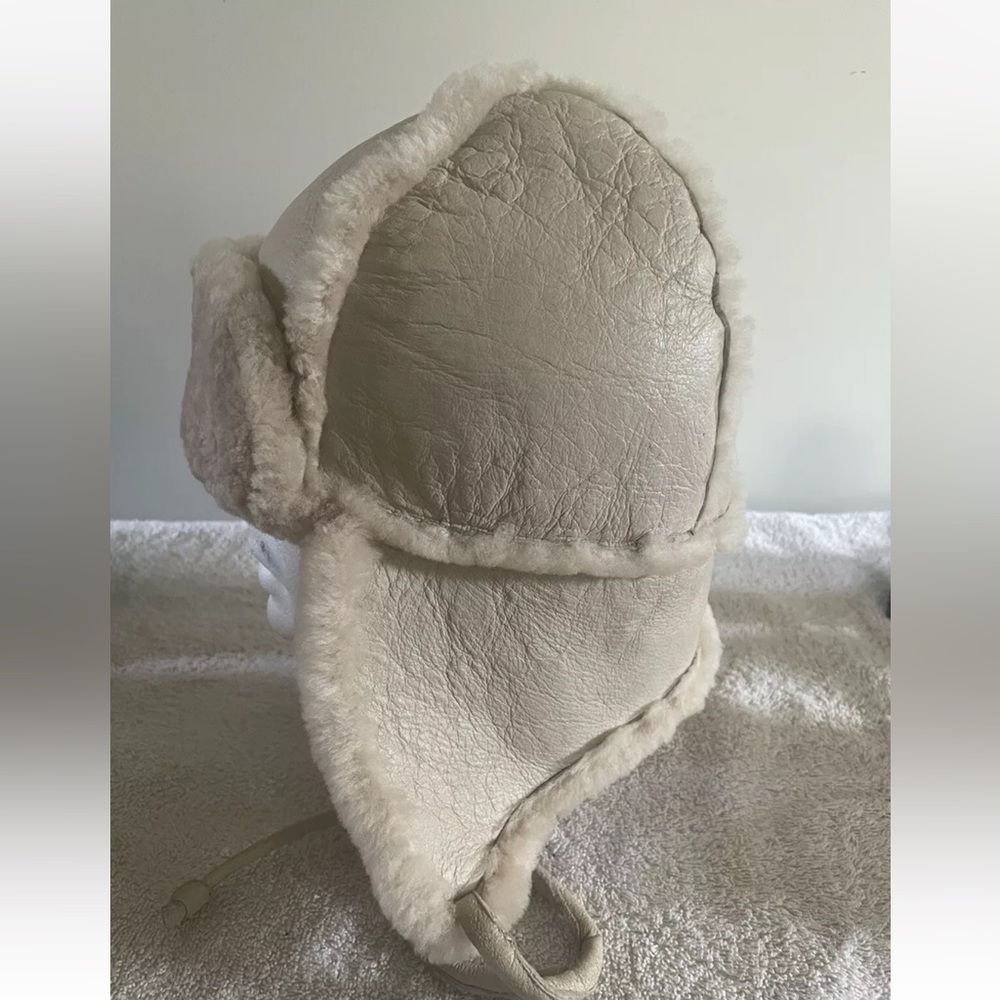 Aldo Beige Faux Leather Earflap Trapper Hat With A Super Soft Lining Size Small - Picture 2 of 7